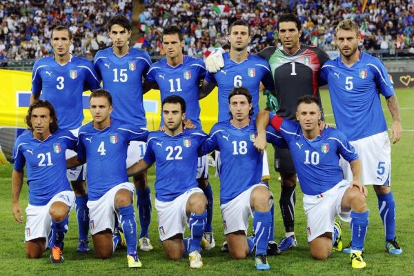2827_italy-national-football-team-squad-wallpaper.jpg