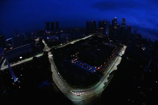 f1-grand-prix-singapore-practice-20130920-122813-621.jpg