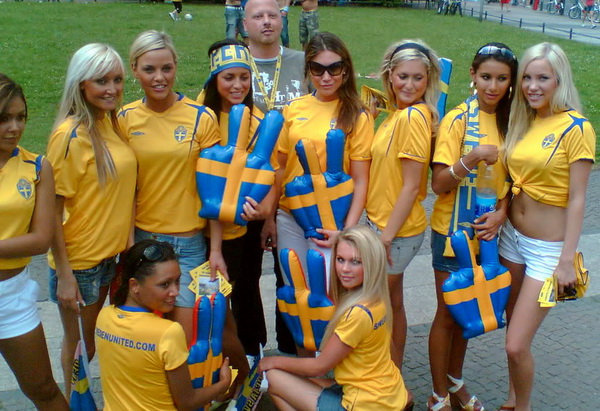 swedish-football-girlsgggg.jpg