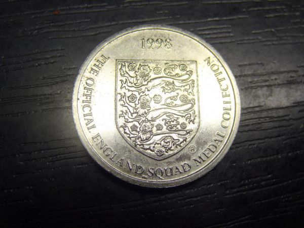 zheton_1998_nacionalna_zbirna_angliy_endi_koul_napadnik.jpg (44.98 Kb)