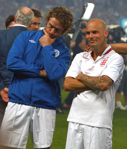 gerardbutlercelebritiesplaysocceraid43umeuj0witl.jpg