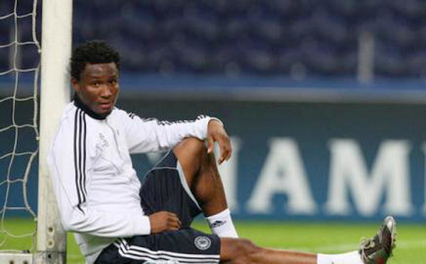 john-obi-mikel-berduka.jpg