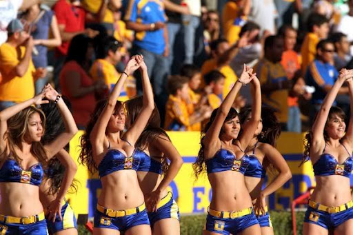 mexican-soccer-cheerleaders-porristas-week-513.jpg